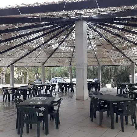 Camping La Pineta Village Campeggio